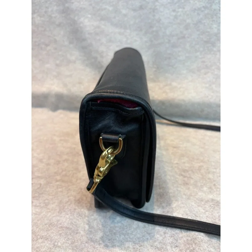 Vintage Pre-1994 Coach Black Leather Convertible Clutch